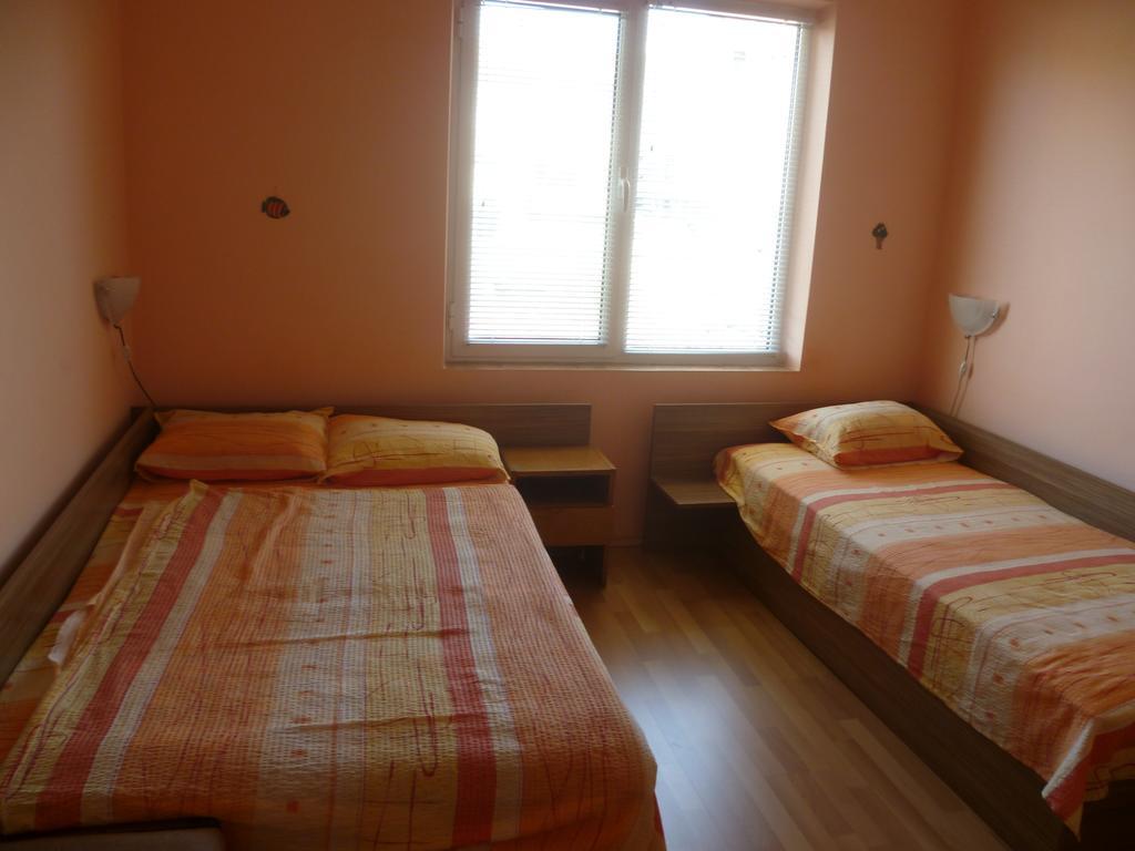 Stai Za Gosti Venera Hotel Хисаря Екстериор снимка