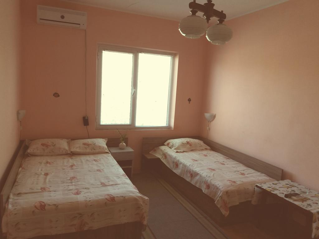 Stai Za Gosti Venera Hotel Хисаря Екстериор снимка