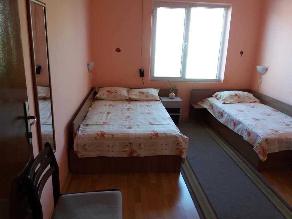 Stai Za Gosti Venera Hotel Хисаря Екстериор снимка